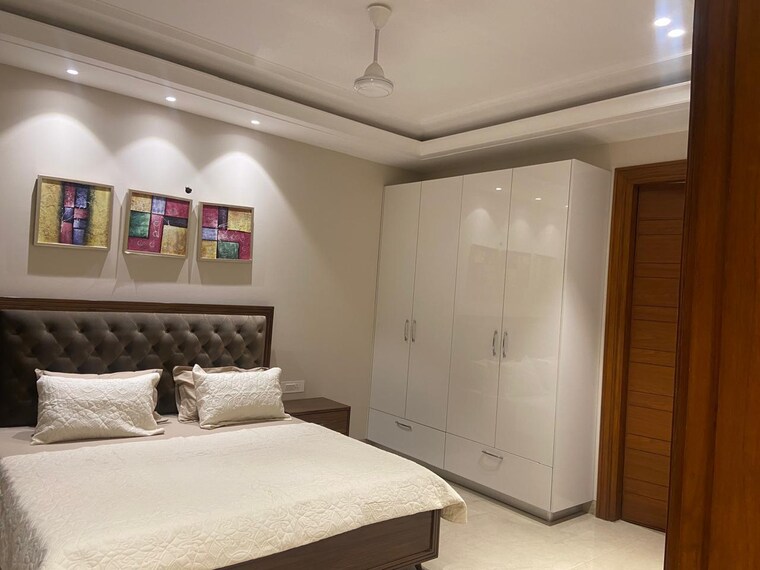 Bedroom, sector 4 4 Bedroom 2000 Sq.Ft. Builder Floor In Sector 4 Panchkula 9480813
