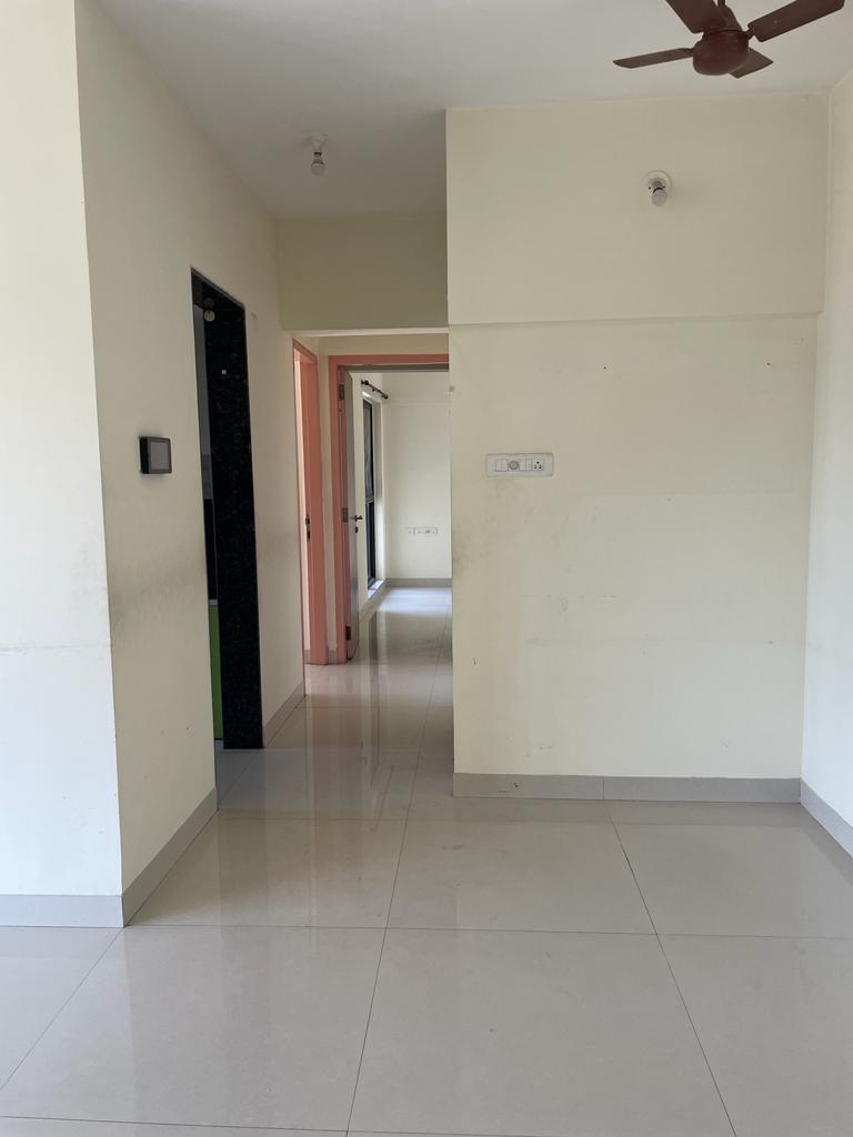 2 BHK 1091 Sq.Ft. Apartment in Rustomjee Meridian