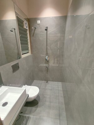 Bathroom in 2 BHK Apartment at Virani Sky Heights, Mumbra – for Sale