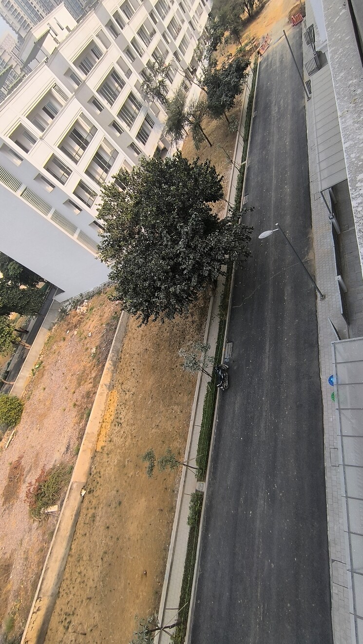 Balcony, dlf-the-icon 4 Bedroom 2750 Sq.Ft. Apartment In Dlf Phase V Gurgaon 9480752