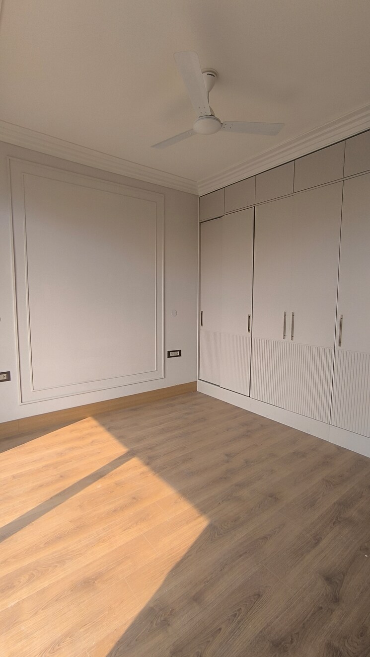 Room, dlf-the-icon 4 Bedroom 2750 Sq.Ft. Apartment In Dlf Phase V Gurgaon 9480752