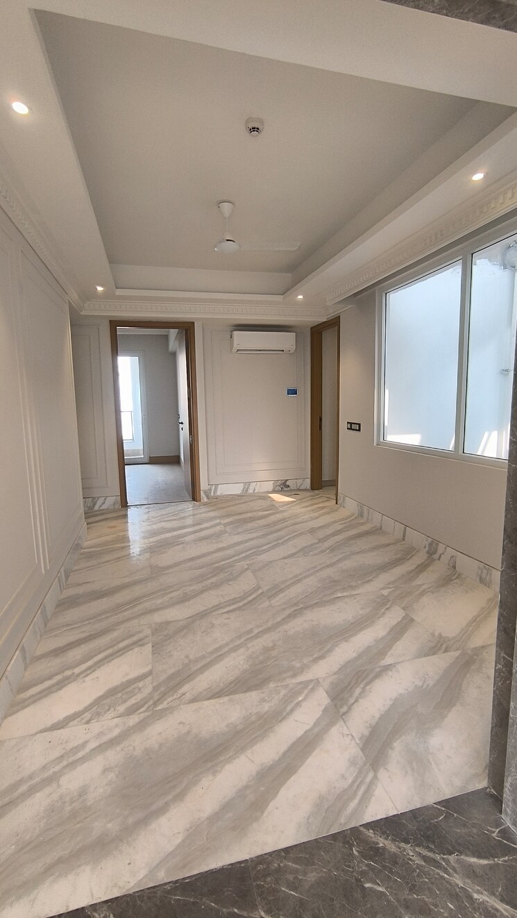 Room, dlf-the-icon 4 Bedroom 2750 Sq.Ft. Apartment In Dlf Phase V Gurgaon 9480752