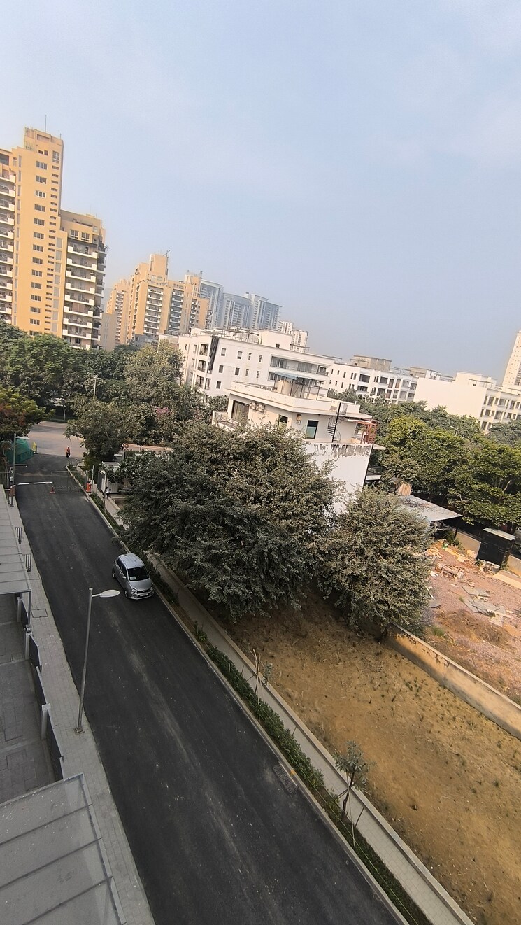 Balcony, dlf-the-icon 4 Bedroom 2750 Sq.Ft. Apartment In Dlf Phase V Gurgaon 9480752