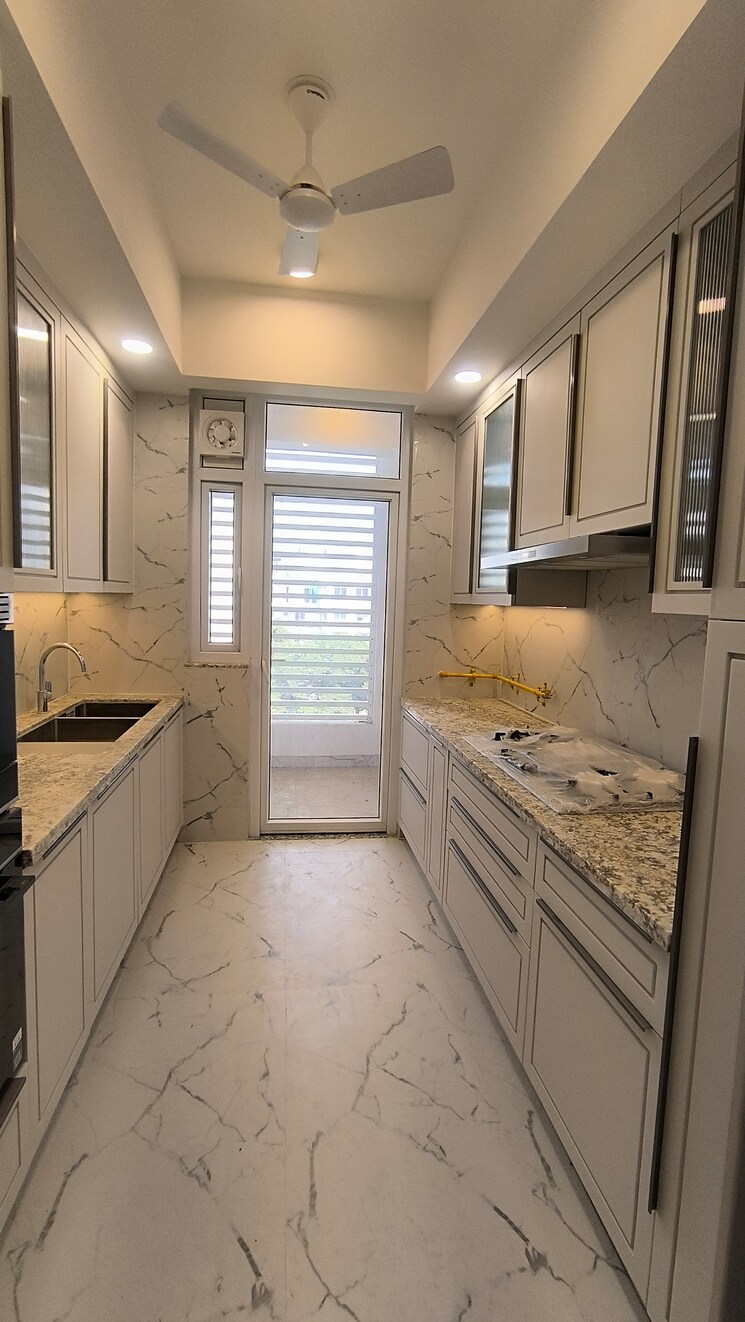 Kitchen, dlf-the-icon 4 Bedroom 2750 Sq.Ft. Apartment In Dlf Phase V Gurgaon 9480752