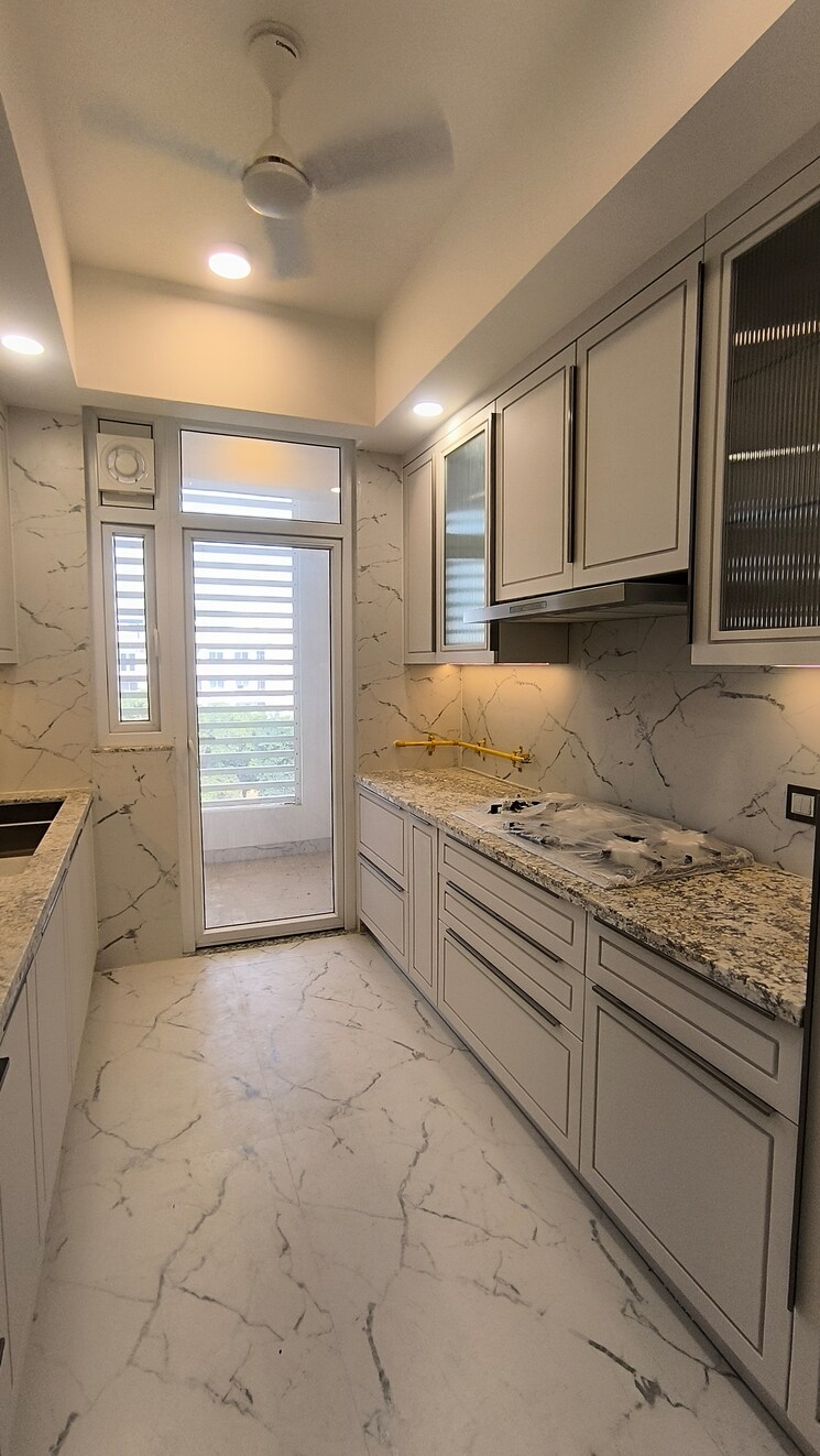 Kitchen, dlf-the-icon 4 Bedroom 2750 Sq.Ft. Apartment In Dlf Phase V Gurgaon 9480752