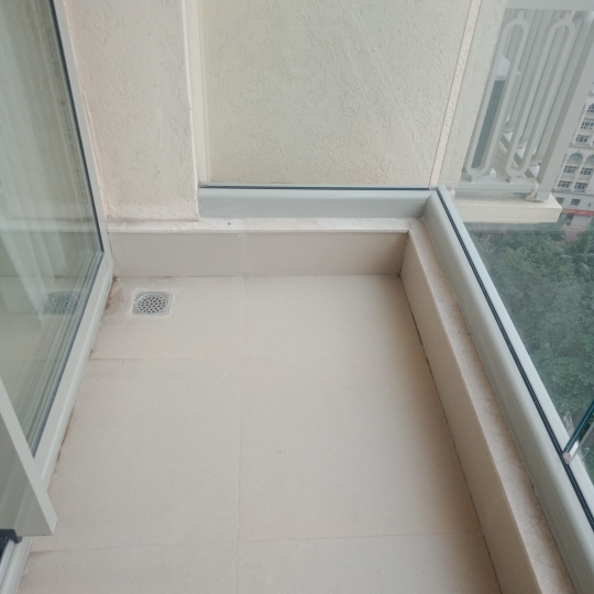 2 BHK Apartment For Sale in Hiranandani Highland