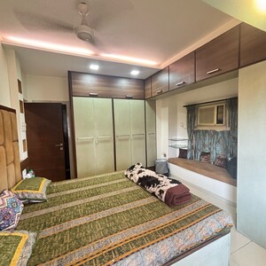 Bedroom in 4 BHK Apartment at Four Bunglows – for Rent