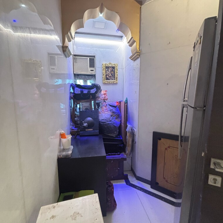 Other, four bunglows 4 Bedroom 1300 Sq.Ft. Apartment In Four Bunglows Mumbai 9480787