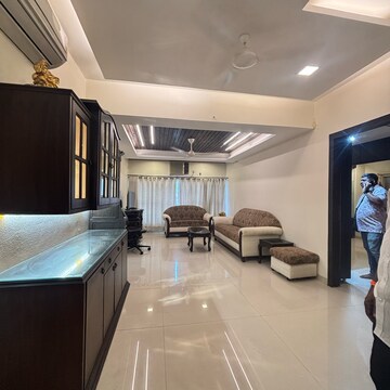 Living Room in 4 BHK Apartment at Four Bunglows – for Rent