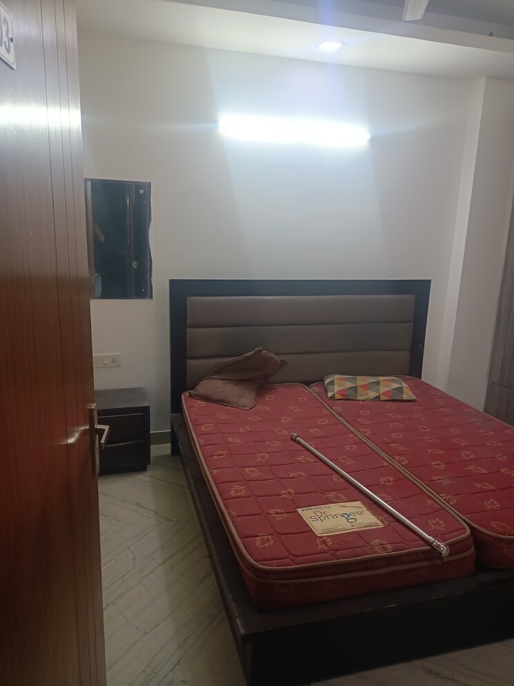 Bedroom, jangpura 3 Bedroom 1200 Sq.Ft. Independent House In Jangpura Delhi 9480768