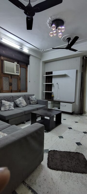 Living Room in 3 BHK Builder Floor at Vaishali Sector 5 – for Rent