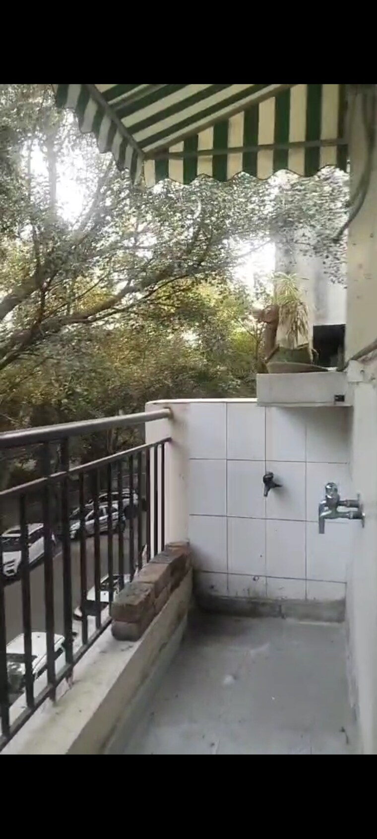 Balcony, vasant kunj 3 Bedroom 1400 Sq.Ft. Apartment In Vasant Kunj Delhi 9480807