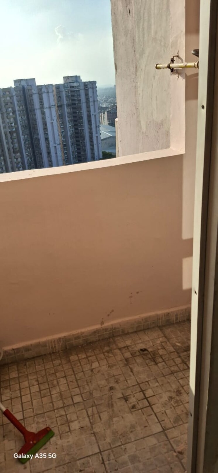 Room, supertech-cape-town 2 Bedroom 1150 Sq.Ft. Apartment In Sector 74 Noida 9480801