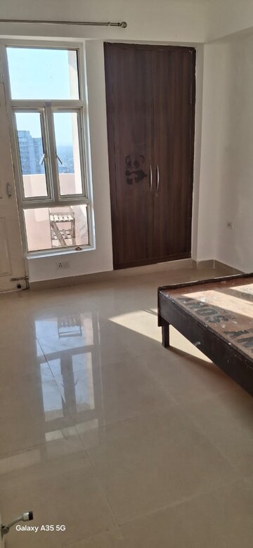 Bedroom in 2 BHK Apartment at Supertech Cape Town, Sector 74 – for Rent