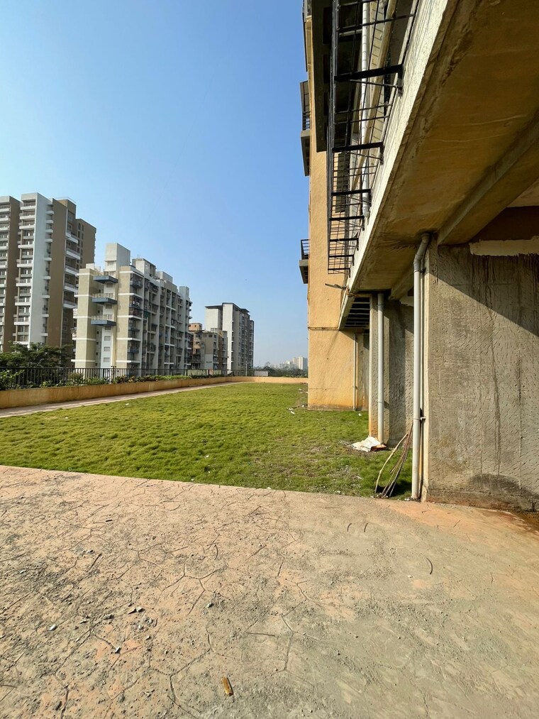 Garden, oscar-om-regency 4 Bedroom 2200 Sq.Ft. Apartment In Taloja Navi Mumbai 9480833