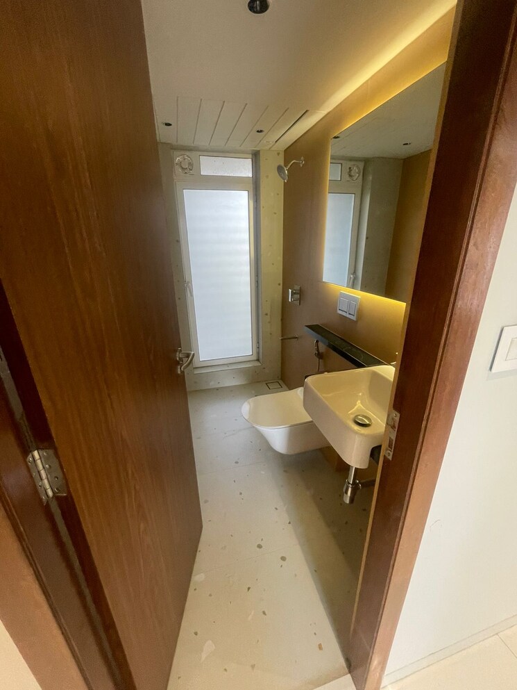 Bathroom, chembur 3 Bedroom 1560 Sq.Ft. Apartment In Chembur Mumbai 9480824