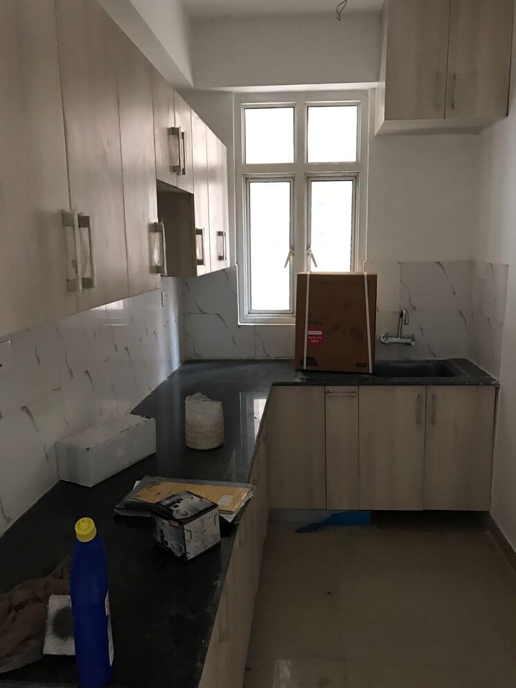 Kitchen, supertech-cape-town 3 Bedroom 1505 Sq.Ft. Apartment In Sector 74 Noida 9480866