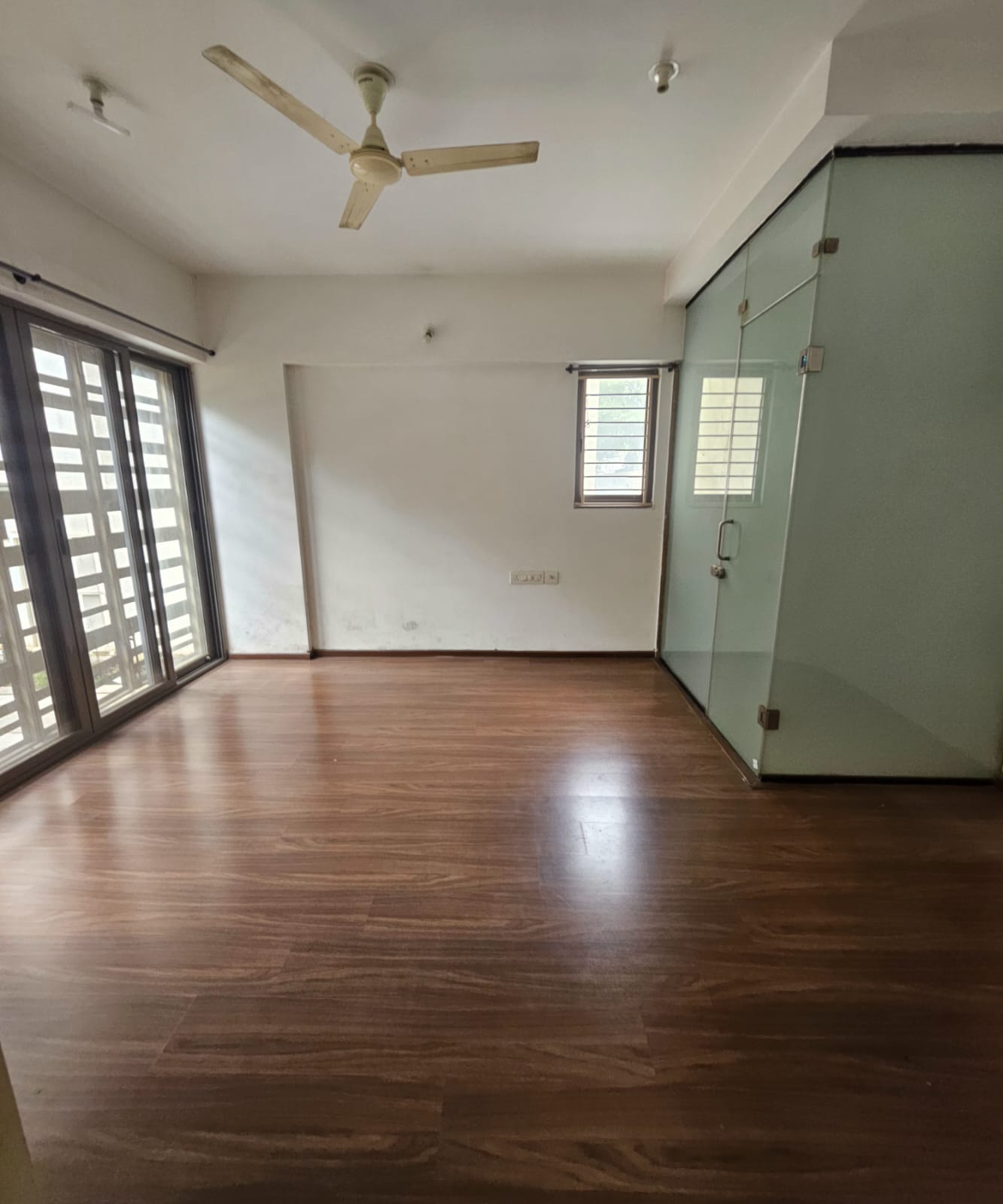 3 BHK + Servant Room 1500 Sq.Ft. Apartment in Rohan Seher