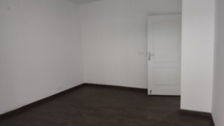 Room, puri-vip-floors 3 Bedroom 2700 Sq.Ft. Apartment In Sector 81 Faridabad 9480892