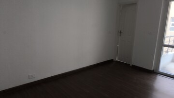 Room in 3 BHK Apartment at Puri Vip Floors, Sector 81 – for Sale