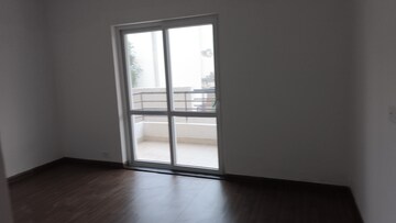 Room in 3 BHK Apartment at Puri Vip Floors, Sector 81 – for Sale