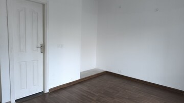 Room in 3 BHK Apartment at Puri Vip Floors, Sector 81 – for Sale