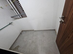 Room in 2 BHK Apartment at Rucha Stature, Dhayari – for Rent