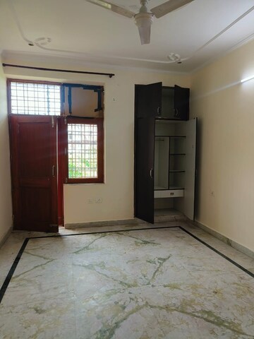 1 RK Independent House For Rent in Sector 56