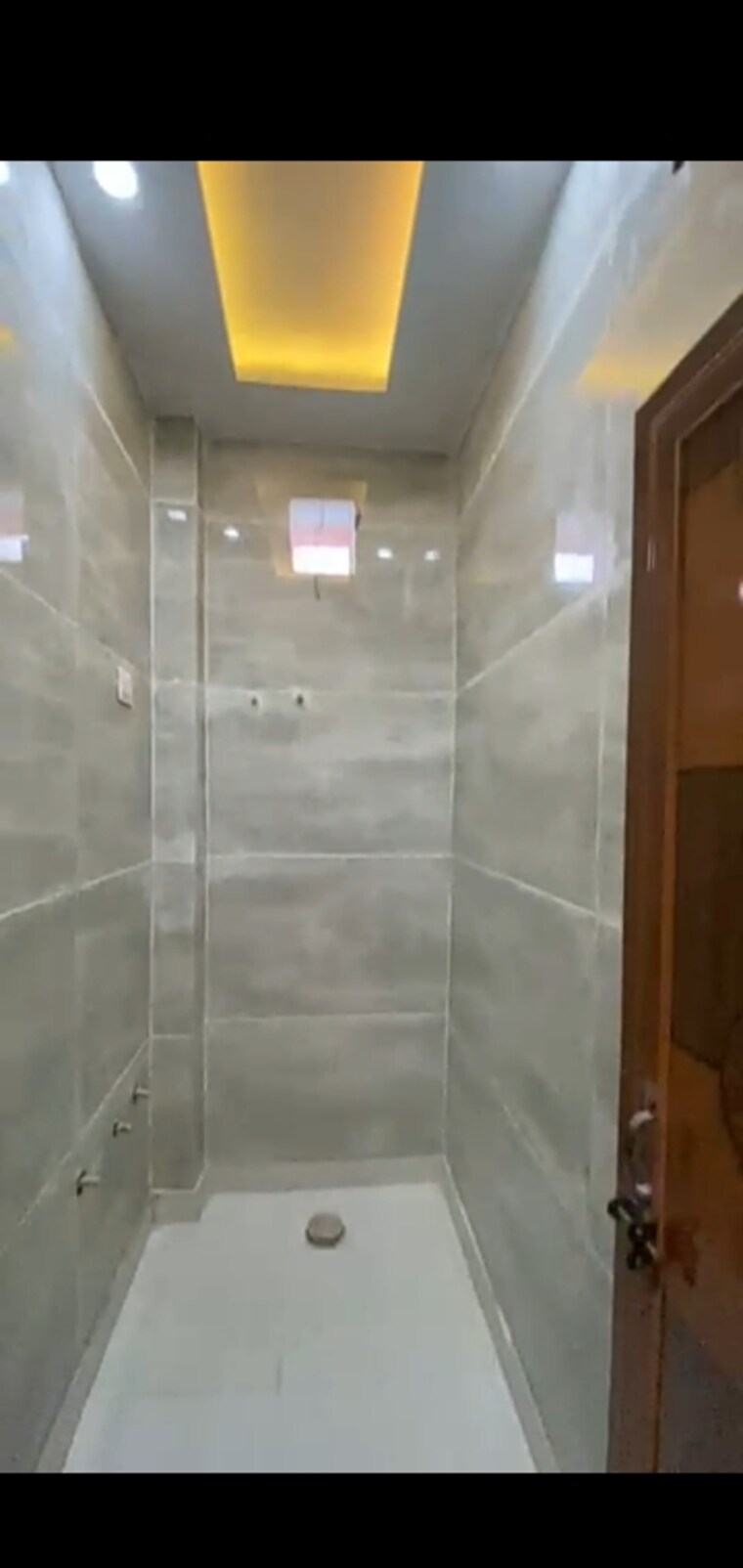 Bathroom, dwarka mor 2 Bedroom 900 Sq.Ft. Independent House In Dwarka Mor Delhi 9480963