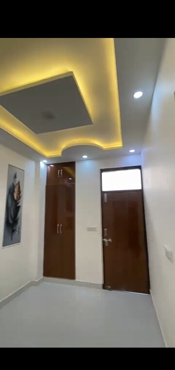 Furnished Amenities in 2 BHK Independent House at Dwarka Mor – for Sale