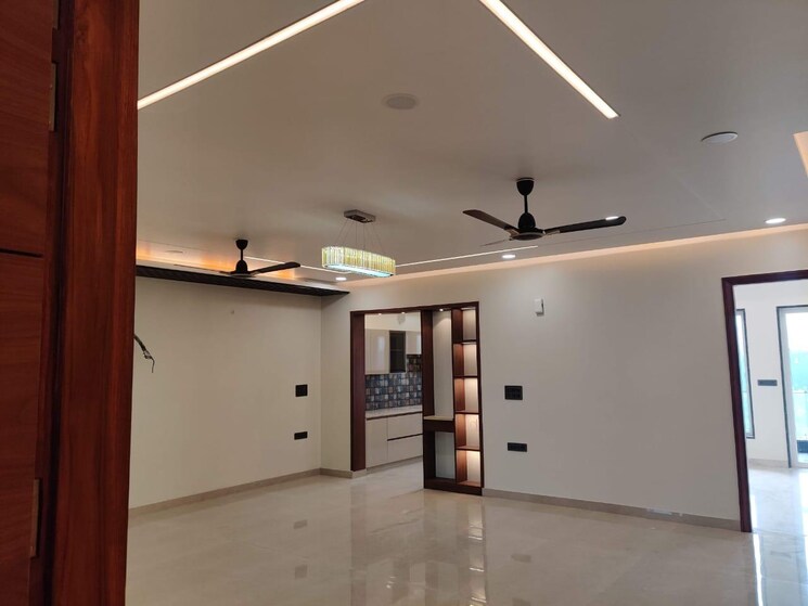Room, puri-kohinoor 3 Bedroom 174 Sq.Yd. Builder Floor In Sector 89 Faridabad 9480931