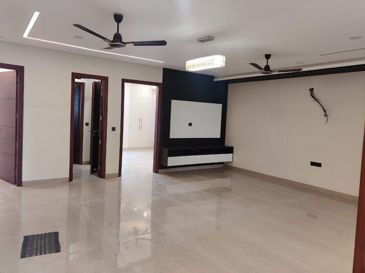 Room, puri-kohinoor 3 Bedroom 174 Sq.Yd. Builder Floor In Sector 89 Faridabad 9480931