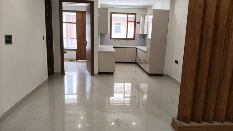 Room, sector 97 3 Bedroom 1593 Sq.Ft. Builder Floor In Sector 97 Faridabad 9480956
