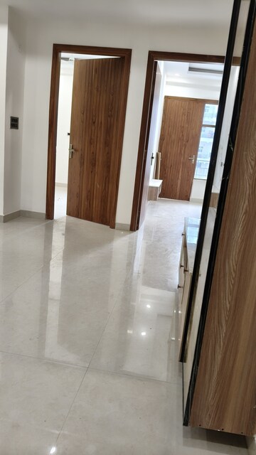 Building Lobby in 3 BHK Builder Floor at Sector 97 – for Sale