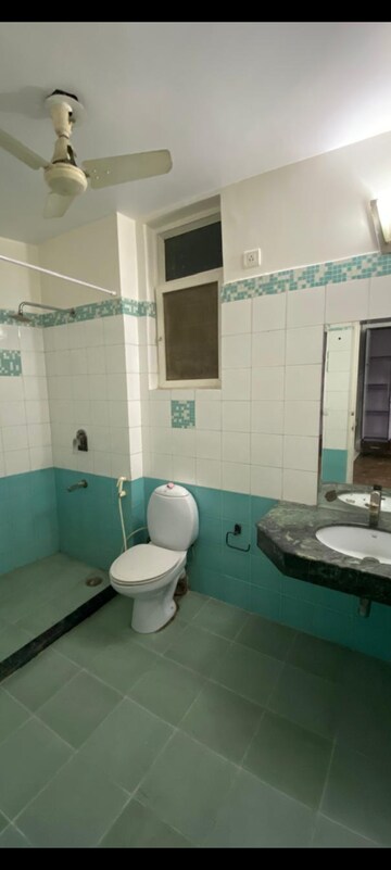 Bathroom in 3 BHK Apartment at Eldeco Ananda, Sector 48 – for Rent