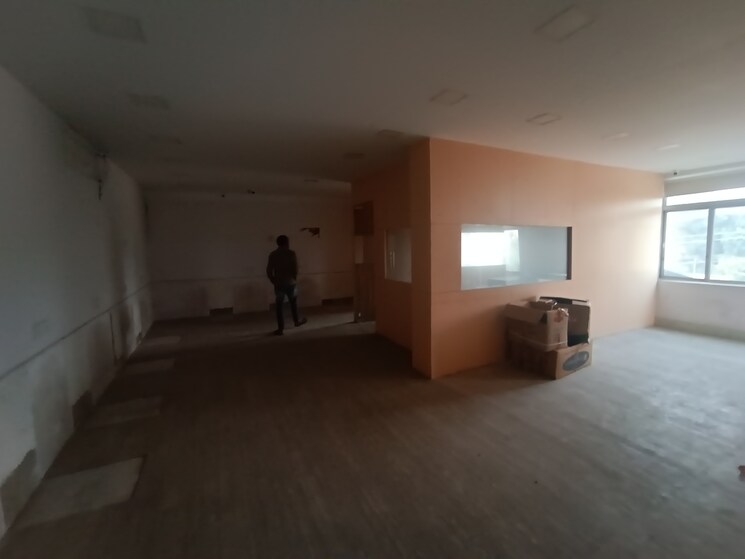 Room, exhibition road Commercial Office Space 800 Sq.Ft. In Exhibition Road Patna 9480937