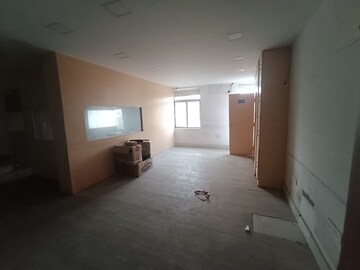 Room in  Office Space at Exhibition Road – for Rent