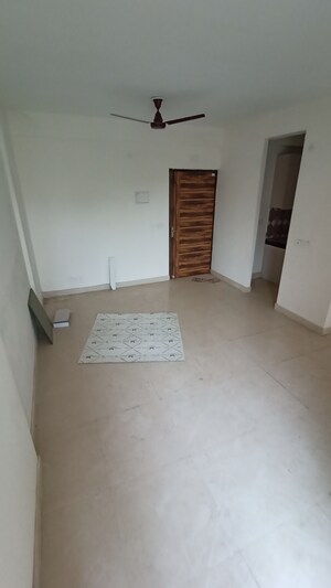 Bedroom in 2 BHK Apartment at Signature Global Prime, Sector 63a – for Rent