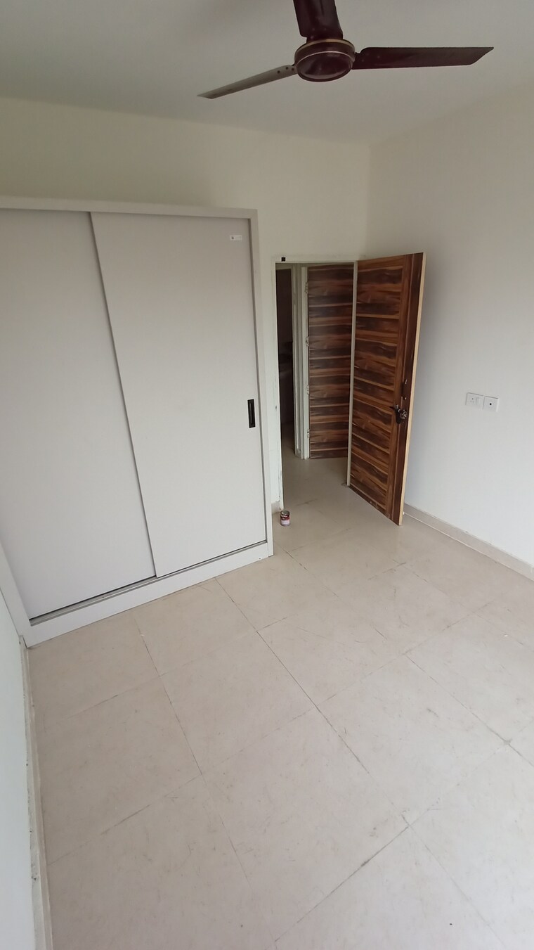 Room, signature-global-prime 2 Bedroom 573 Sq.Ft. Apartment In Sector 63a Gurgaon 9480973