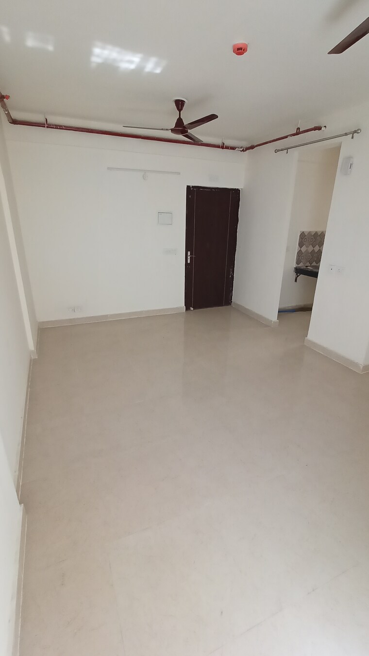 Room, signature-global-prime 2 Bedroom 573 Sq.Ft. Apartment In Sector 63a Gurgaon 9481024