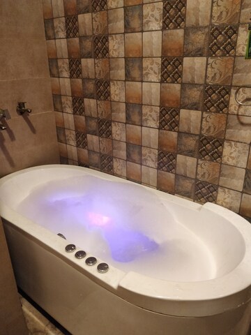 Bathroom in 3 BHK Builder Floor at Green Fields Colony – for Sale