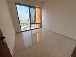 Room in 3 BHK Apartment at Piramal Mahalaxmi, Mahalaxmi – for Rent