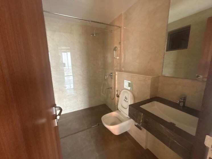 Bathroom, piramal-mahalaxmi 3 Bedroom 1151 Sq.Ft. Apartment In Mahalaxmi Mumbai 9481016