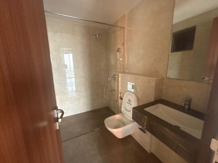 Bathroom, piramal-mahalaxmi 3 Bedroom 1151 Sq.Ft. Apartment In Mahalaxmi Mumbai 9481016