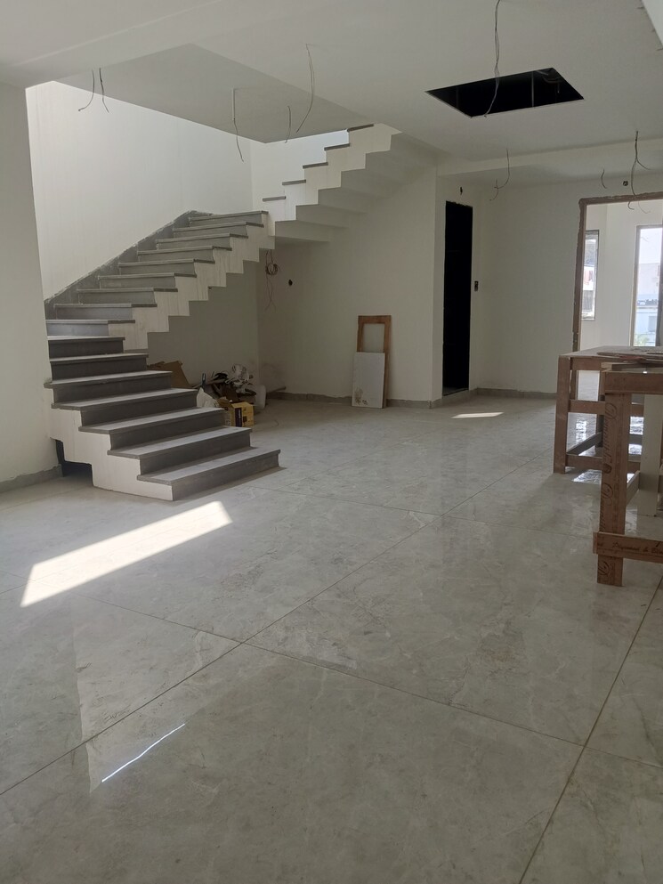  Parking, chanda nagar 4 Bedroom 3100 Sq.Ft. Apartment In Chanda Nagar Hyderabad 9481098