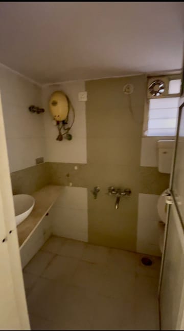 Bathroom in 1 BHK Apartment at Poonam Estate Cluster I, Mira Road – for Sale