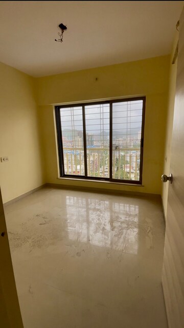 Master Bedroom in 1 BHK Apartment at Poonam Estate Cluster I, Mira Road – for Sale