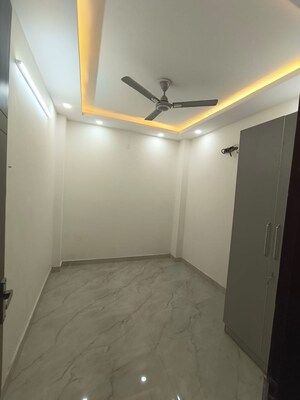 Room in 2 BHK Builder Floor at Govindpuri – for Rent