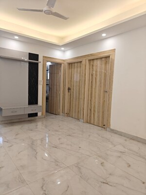 1 BHK Builder Floor For Rent in Saket