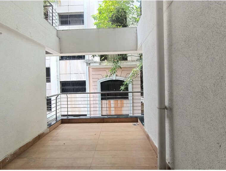 Balcony, swojas-suman 2 Bedroom 1100 Sq.Ft. Apartment In Law College Road Pune 9481164